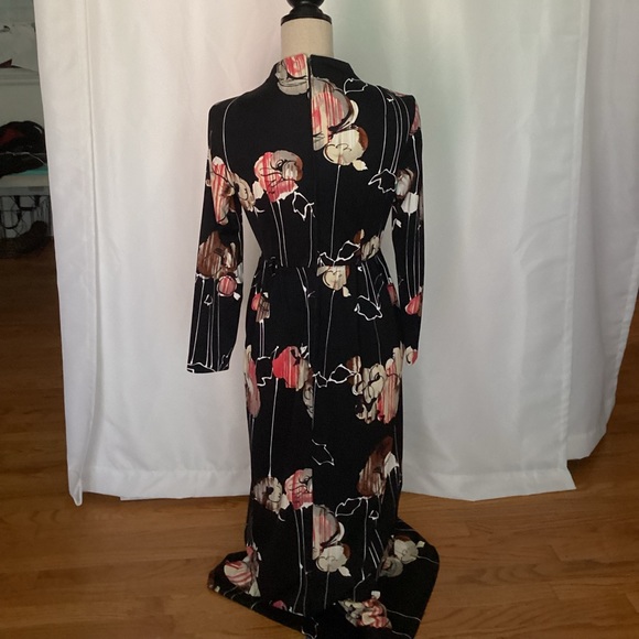 Vintage black and cream floral dress - Picture 7 of 9